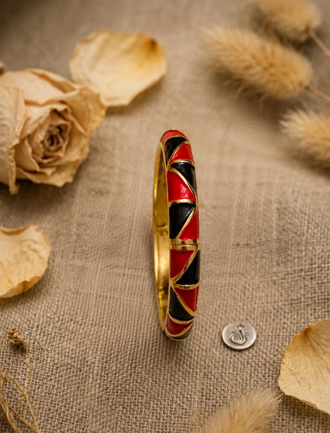 Enamel Bracelet (Red Black Colour)